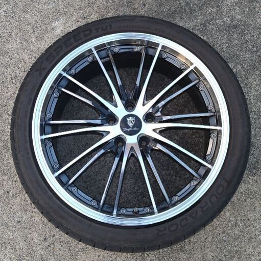 HOT STUFF Trafficstar VX MONOBLOCK 19インチ 8J 114.3 5H 245/35R19 タイヤバリ溝