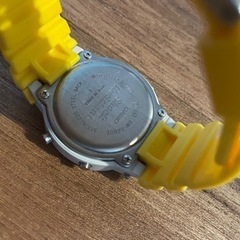 G-SHOCK dw5600e イエロー 腕時計の画像