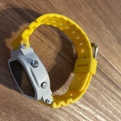 G-SHOCK dw5600e イエロー 腕時計の画像