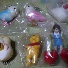 ガチャポン 1個30円（バラ売り可） インコ、文鳥、ハムスター、...