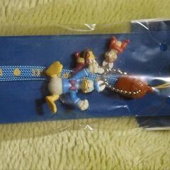 ディズニードナルドダック・チップ&デールストラップ（希少） お値下げ