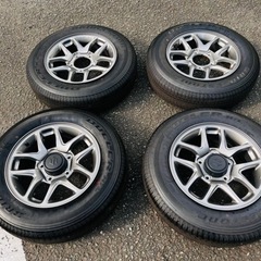 車のパーツ タイヤ、ホイール