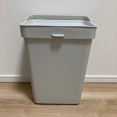 【IKEA】HALLBALホルバル（ふたつきゴミ箱）