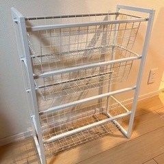IKEAヨナクセルスチールラックの画像