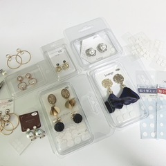 【未使用に近い】貼るだけピアス PiPPi　セットの画像