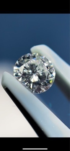 ガーネット内包 天然ダイヤモンド 0.26ct 宝石の内部世界