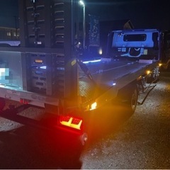 三菱FUSO ブルーテックキャンター　積載車の画像