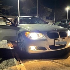 BMW320i   