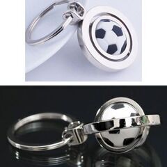 3D回転サッカーボールキーホルダー（新品）おすすめの画像
