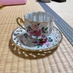 ティーカップ3客1セットの画像