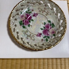 ティーカップ3客1セットの画像