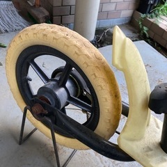 子供用ペダルなし自転車の画像