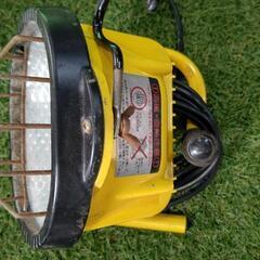  スタンド型　ハロゲン投光器の画像