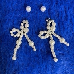 アクセサリー ピアス2点の画像