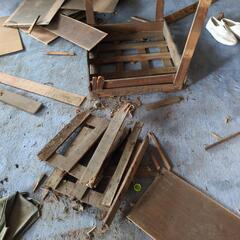 余った木材端材　解体した木材　薪ストーブやキヤンプ用焚き火用にいかがでしょうか　岐阜県不破郡垂井町で引き渡しの画像