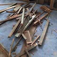余った木材端材　解体した木材　薪ストーブやキヤンプ用焚き火用にいかがでしょうか　岐阜県不破郡垂井町で引き渡しの画像