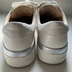 MOONSTAR 白　24cmの画像