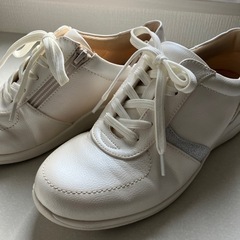 MOONSTAR 白　24cmの画像