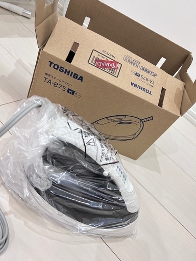新品 スチームアイロン 東芝