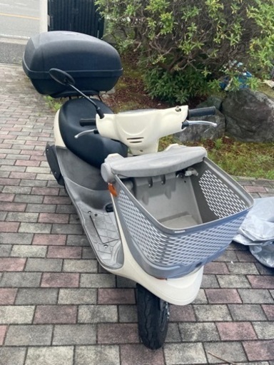 バイク スズキ　レッツ4バスケット　ジャンク品　エンジンかかります