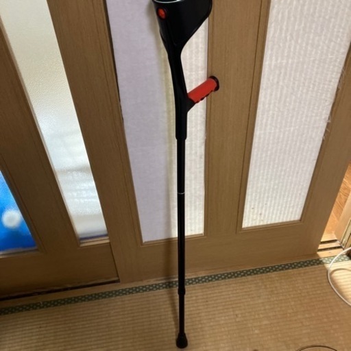 調節可能！2セット脇が痛くならない杖