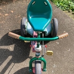 自転車 三輪車の画像