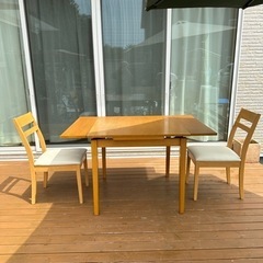 J252⭐️ニトリ 引き出し付き 木製テーブル 椅子4つセット