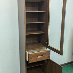 【棚板位置変更可】収納家具の画像