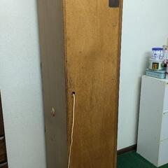 棚位置変更可　コンセント通電確認済　収納家具の画像