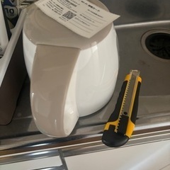 
カーテン、椅子などの画像