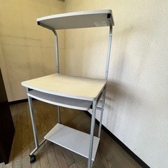 【終了】無料！パソコンデスク（キャスター付き）の画像