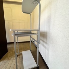 【終了】無料！パソコンデスク（キャスター付き）の画像