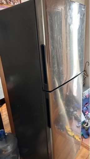 冷蔵庫　シャープ　２２５Ｌ