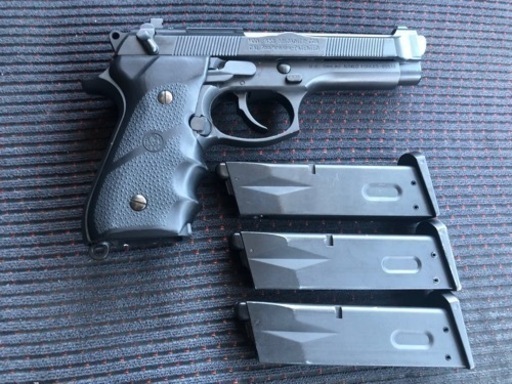 東京マルイ　U.S M9カスタム　
ガスブローバック(マガジン3本付き)
