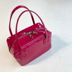 U by ungaro ELITE ハンドバッグ　エナメル