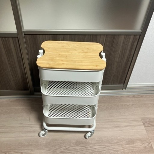 収納　IKEA ワゴン