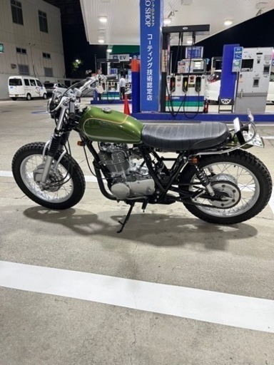 sr400 トラッカーカスタム