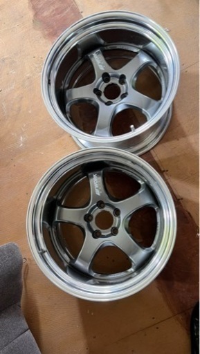 車のパーツ タイヤ、ホイール