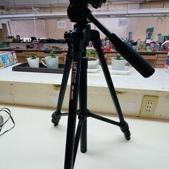 中古品 カメラの三脚