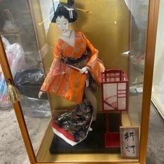 日本人形ガラスケース付き