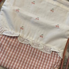 mamaraku さくらんぼ×チェック ナップサックの画像
