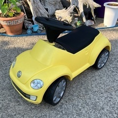 フォルクスワーゲン ビートル 乗用おもちゃ　子供用乗用車　車おもちゃ　
