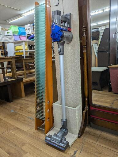J318★2011年製★スティック掃除機★dyson★DC35
