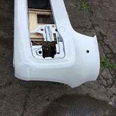 新型N-BOXフロントバンパーの画像