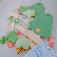 値下！トレード可能！変身メリー ディズニー 箱と説明書あり！タカラトミー 知育玩具　プーさん えらべる回転6WAYジムにへんしんメリーおもちゃの画像