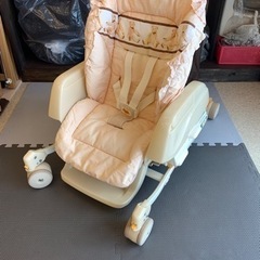コンビ　ハイロー　スウィング
ラック　の画像