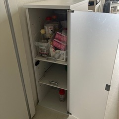 キャビネットの画像