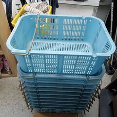 🎉 サンコー 物流コンテナ 1個1000円 サンテナーA#25 ブルー ハンド付き 重ね置き カゴ 三甲の画像