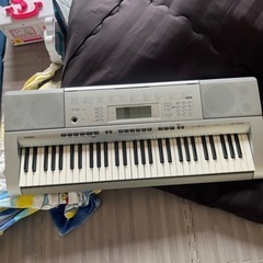 電子ピアノの画像