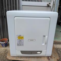 HITACHI　除湿型電気衣類乾燥機　DE-N35FY　3.5キロ　2015年式　100V　50/60hertz